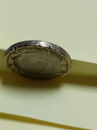 Extraña Moneda 2€ España 2002