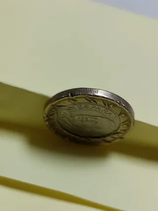 Extraña Moneda 2€ España 2002