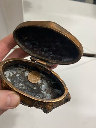 Cofre joyero antiguo bronce