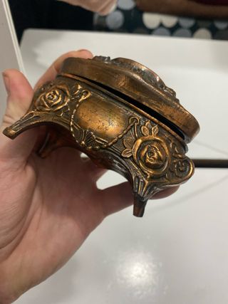 Cofre joyero antiguo bronce
