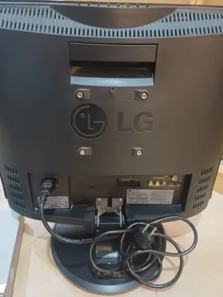 TV LG LCD 20 + regalo de  TDT y Euroconector