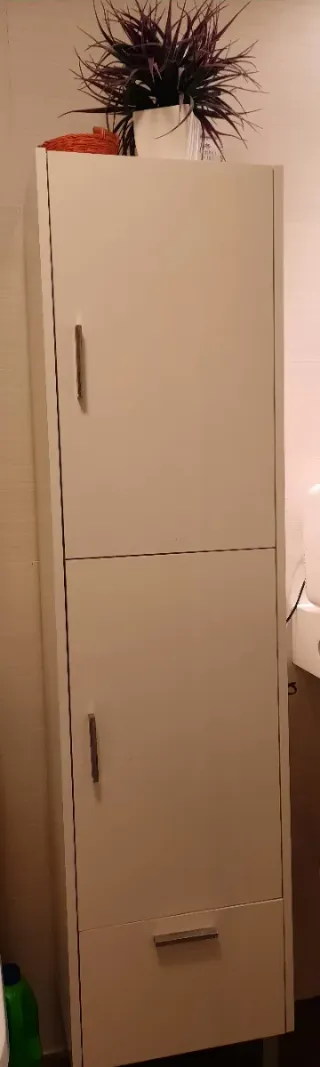 Mueble de baño blanco