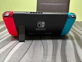 Nintendo Switch Azul y Rojo