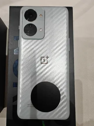 OnePlus Nord 2T 128GB Jade Fog in ottime condizioni