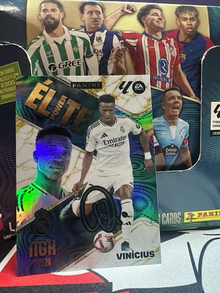 Carta Panini Elite Power Vinícius Jr.