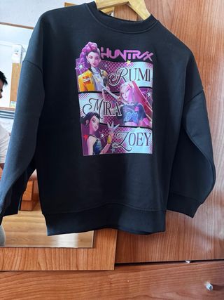 Sudadera K-Pop Negra