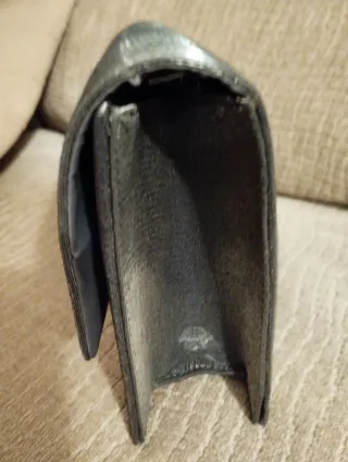 Cartera de mano gris