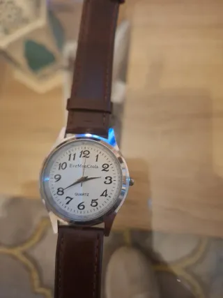 3 Relojes sin pila (Marrón y Negro)