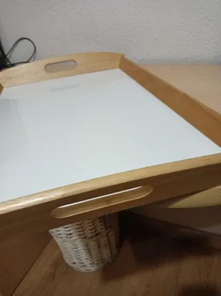 Bandeja grande ,de madera,maciza, con asas,38x58x6