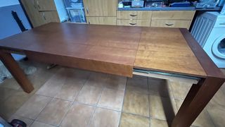 Mesa de comedor extensible de madera
