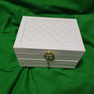 Joyero blanco 3 niveles,nuevo a estrenar