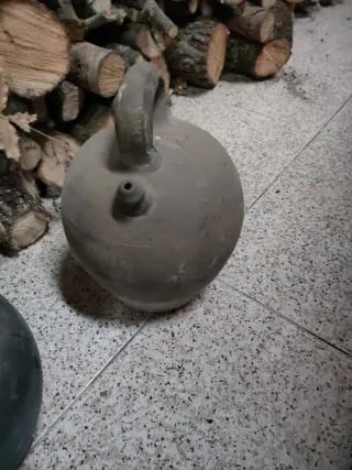 Cántaro de cerámica antiguo