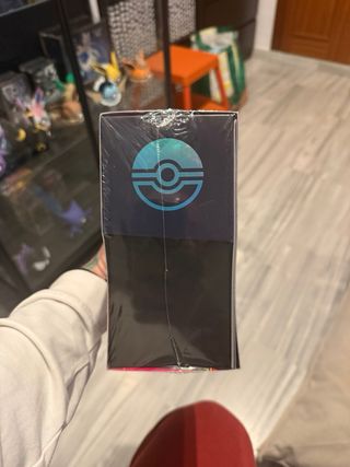 ETB Pokémon Fuegos Fantasmales