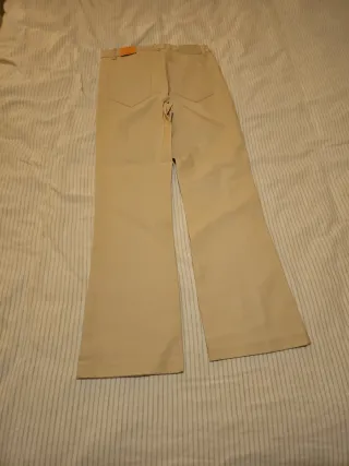 Pantalón flare encerado beige