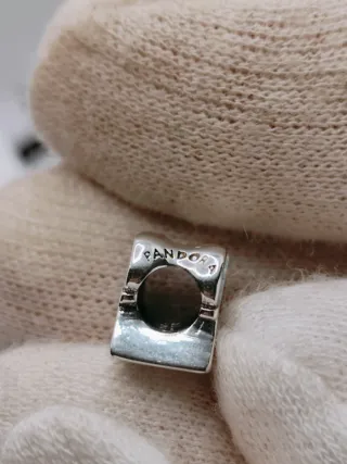 Charm Pandora Disney Topolino Opale Argento S925