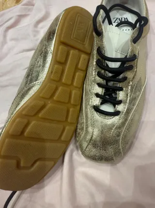 Zapatillas Zara Doradas