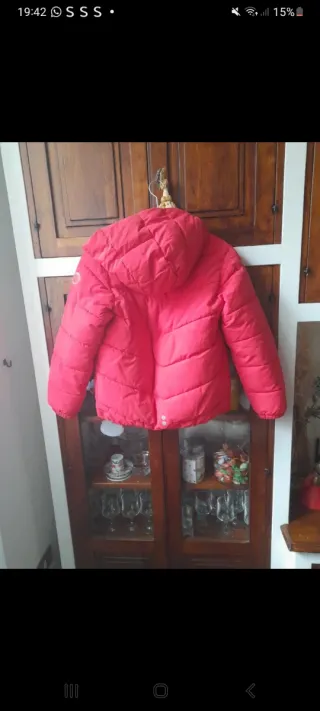 Giubbino Okaidi rosso con cappuccio