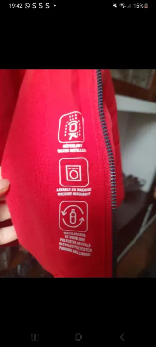 Giubbino Okaidi rosso con cappuccio