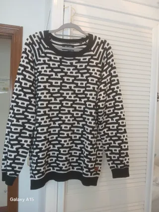 Jersey ONLY & SONS Talla XL Negro y Blanco