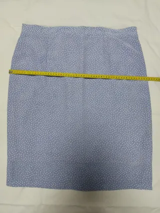 Falda malva con estampado de puntos