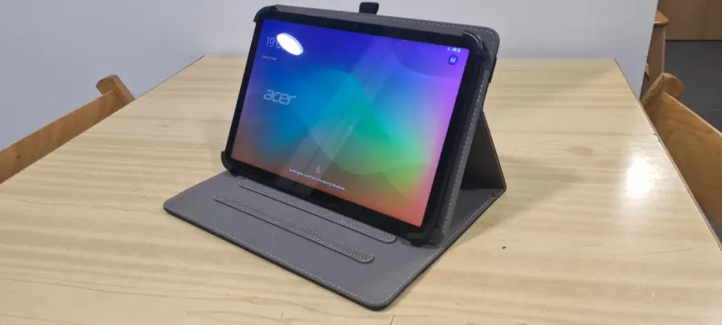 Tablet con funda protectora afbeelding 2