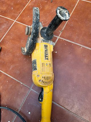 Amoladora Radial DeWalt