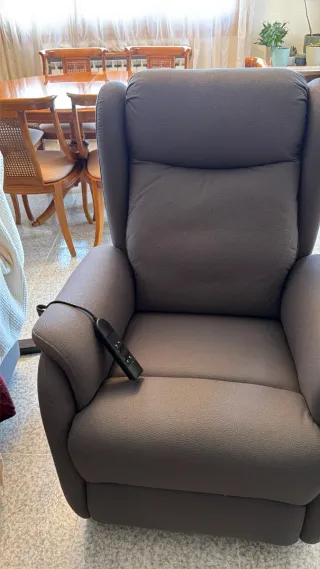 Sofá 2 plazas y 2 sillones reclinables