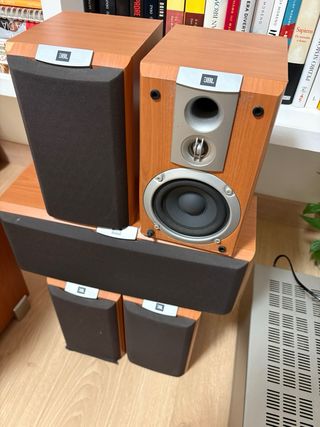 Onkyo TX‑SR601E con juego de altavoces JBL