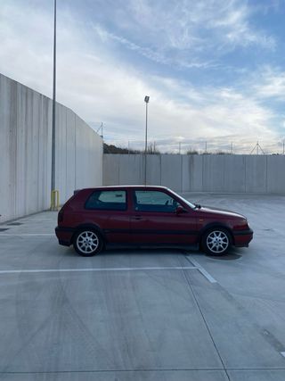 Volkswagen Golf 3 GTI