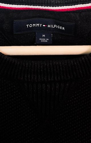 Tommy Hilfiger Jersey Negro Crewneck Vintage Retro