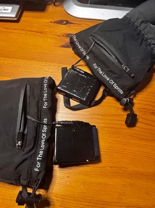 Guantes calefactables moto/esquí negros y grises