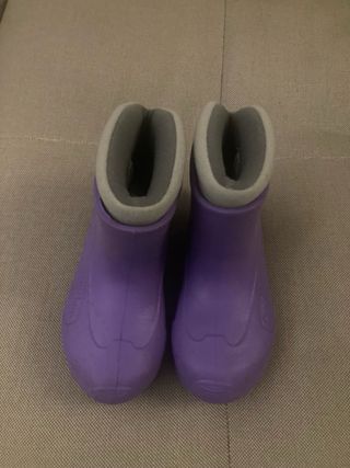 Botas de agua moradas talla 30-31