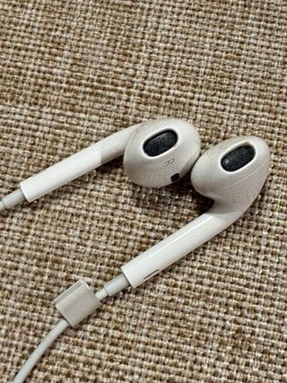 Auricolari Apple Earpods Lightning Bianchi