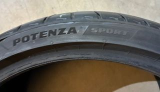 2 Bridgestone Potenza Sport 275/30 ZR20 97Y XL