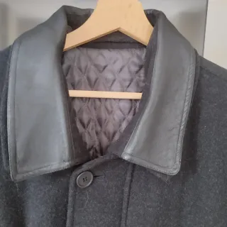 Abrigo de hombre gris