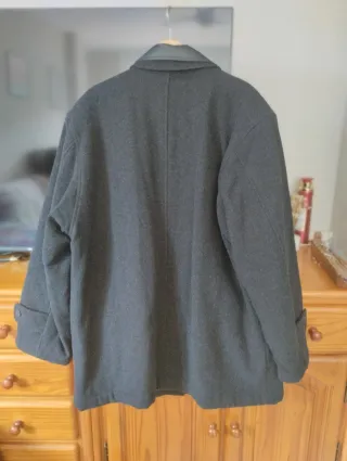 Abrigo de hombre gris