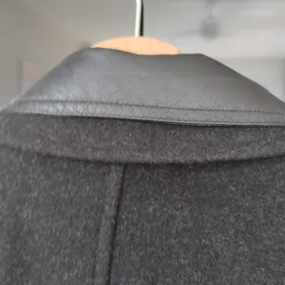 Abrigo de hombre gris