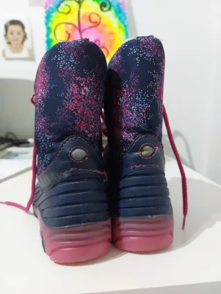 Botas de nieve infantiles 27 con luz