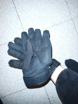 Guantes tácticos negros