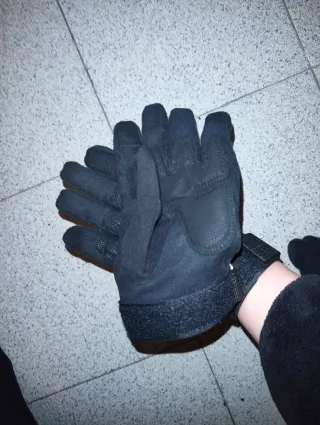 Guantes tácticos negros