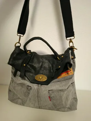 Borsa Levi's in jeans e pelle nera