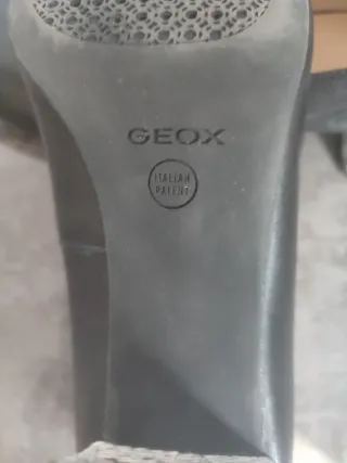 Zapatos Geox Mujer Tacón Serpiente Negro