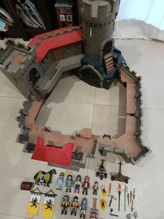 Playmobil Castillo Caballeros Dragón Amarillo