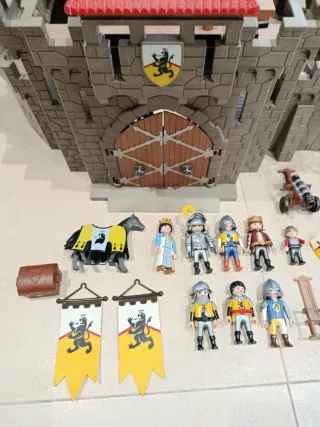 Playmobil Castillo Caballeros Dragón Amarillo