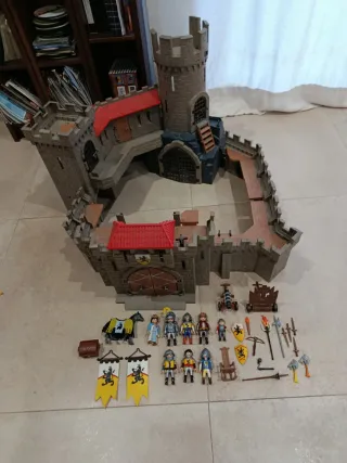 Playmobil Castillo Caballeros Dragón Amarillo