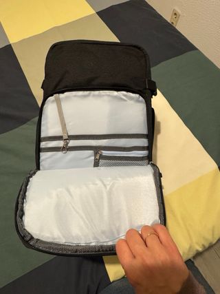 Mochila de viaje tamaño cabina negra