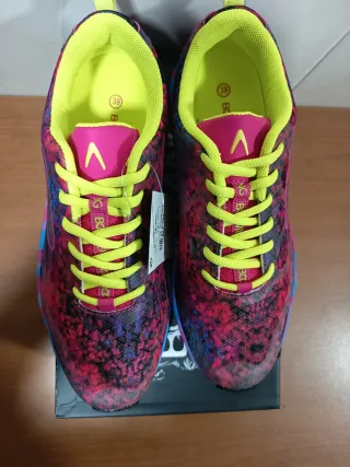 Nuove scarpe da ginnastica multicolore da donna Boomerang