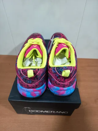 Nuove scarpe da ginnastica multicolore da donna Boomerang