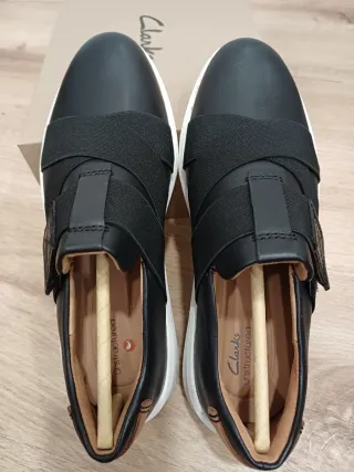 Zapatillas Clarks cuero negras T37.5