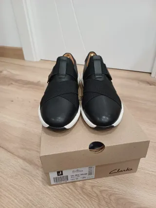 Zapatillas Clarks cuero negras T37.5